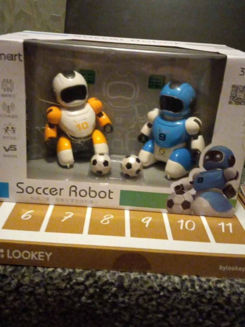 Smart Set Soccer Robot Duo - Blue and Orange Robots